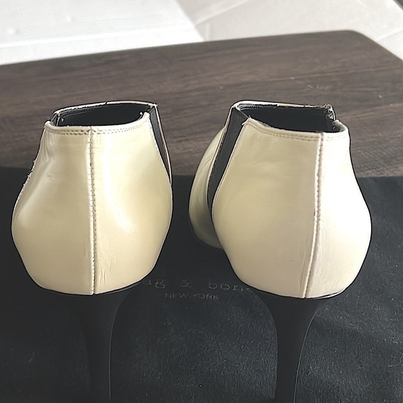 rag & bone Antique White Stiletto Heel Pull On Ankle Booties New in Box - Picture 6 of 10
